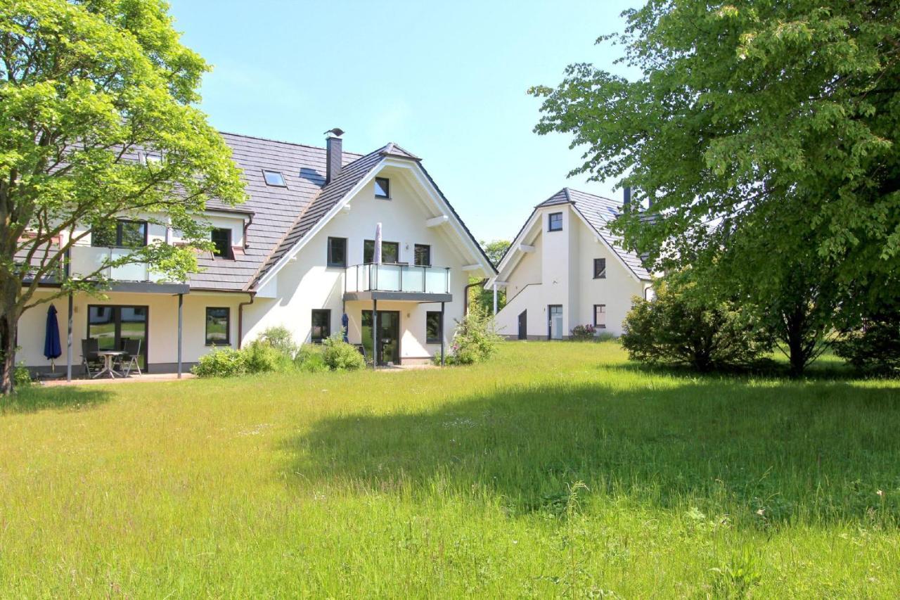 Strandnahe Fewo Rex Rugia: Balkon & Erlebnisbad Lobbe Exterior photo